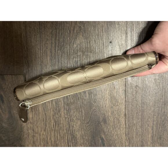 Coach Logo Wallet Beige Brown Flawed - Picture 12 of 16